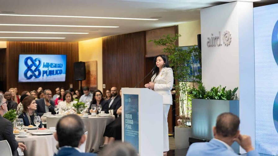 Yeni Berenice al sector empresarial: "No hay nada que temer" sobre el nuevo Código Penal Yeni Berenice al sector empresarial: "No hay nada que temer" sobre el nuevo Código Penal