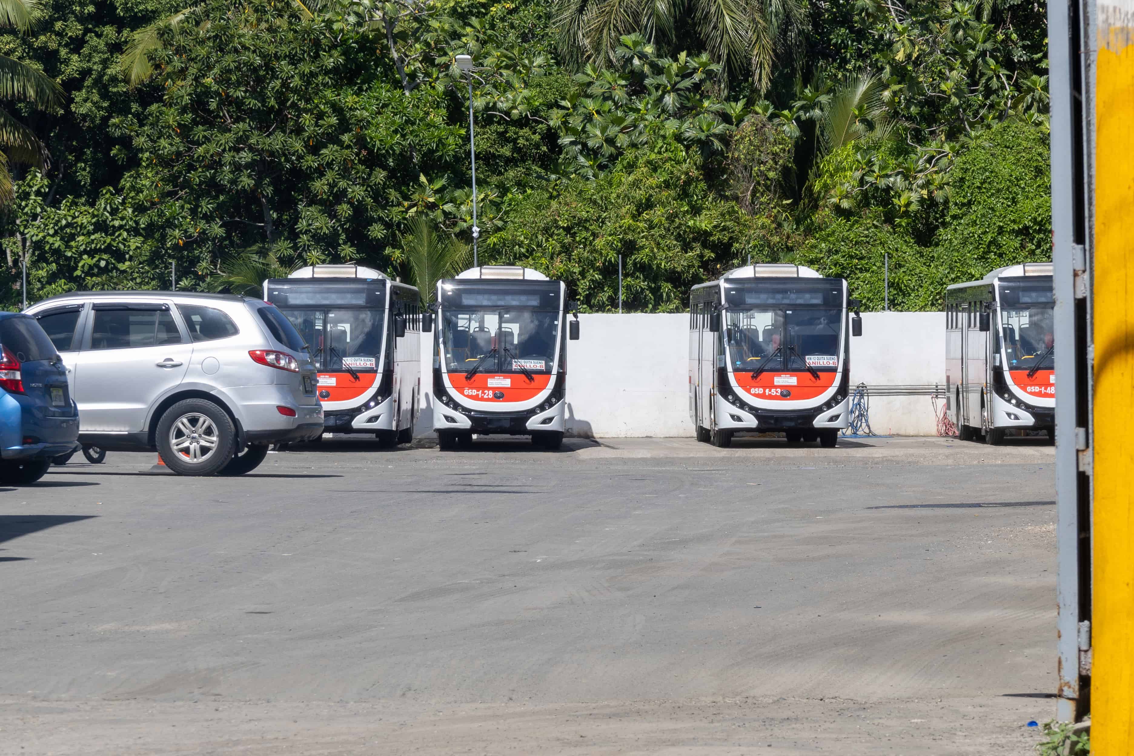 Terminal de autobuses del Corredor Independencia en Quita Sueño.