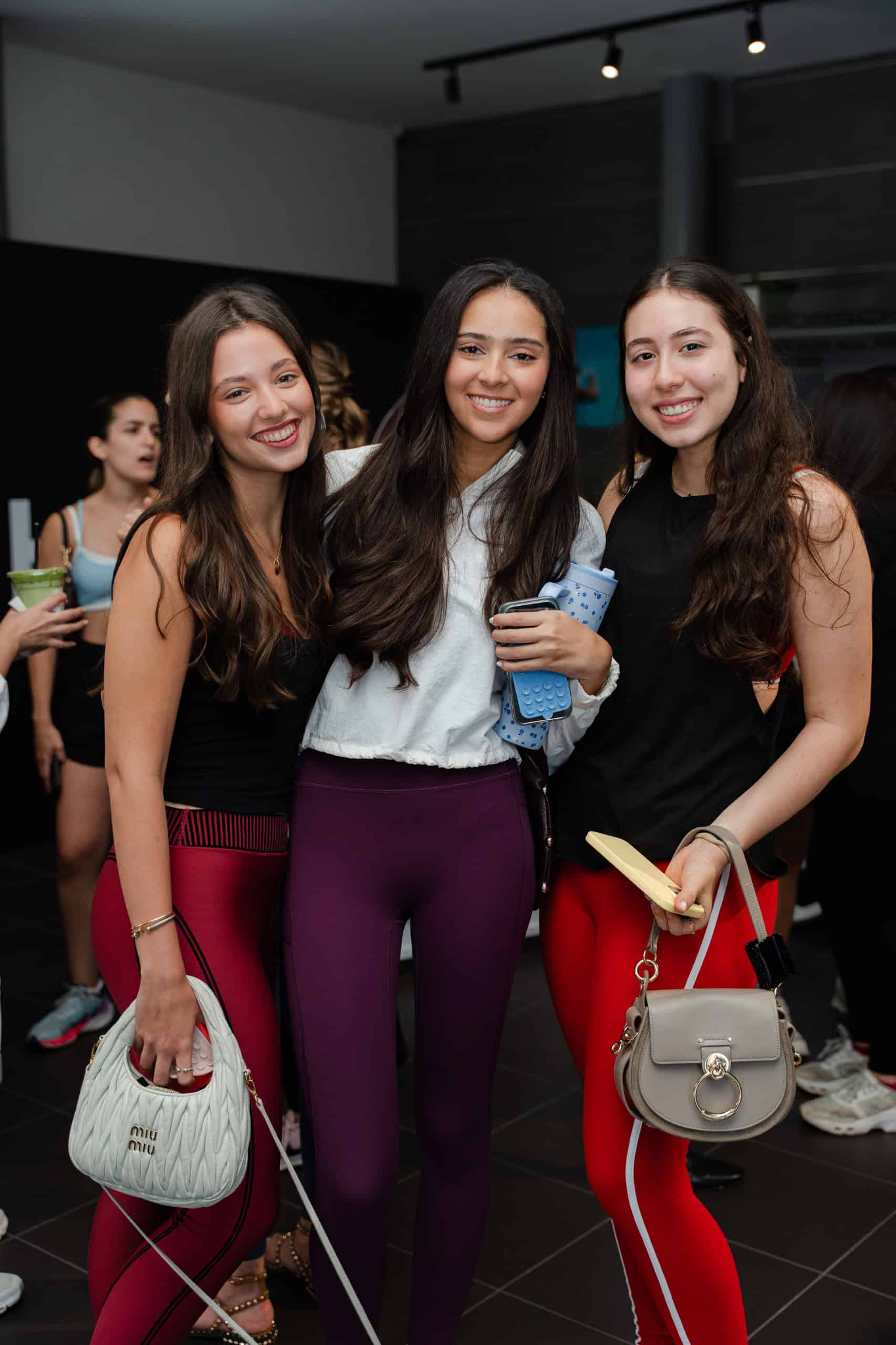 Belén Benito, Ana Paula Lebrón, y Adela Arbaje.