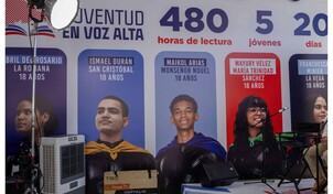 Cinco j&oacute;venes buscan devolver a Rep&uacute;blica Dominicana el r&eacute;cord Guinness de lectura en voz alta
