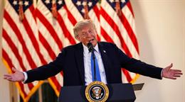 Trump promete 5,000 d&oacute;lares a cada estadounidense si mantiene el control del Congreso