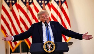 Trump promete 5,000 d&oacute;lares a cada estadounidense si mantiene el control del Congreso