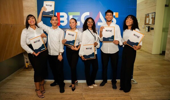 ITLA otorga 118 becas de educaci&oacute;n superior para carreras tecnol&oacute;gicas