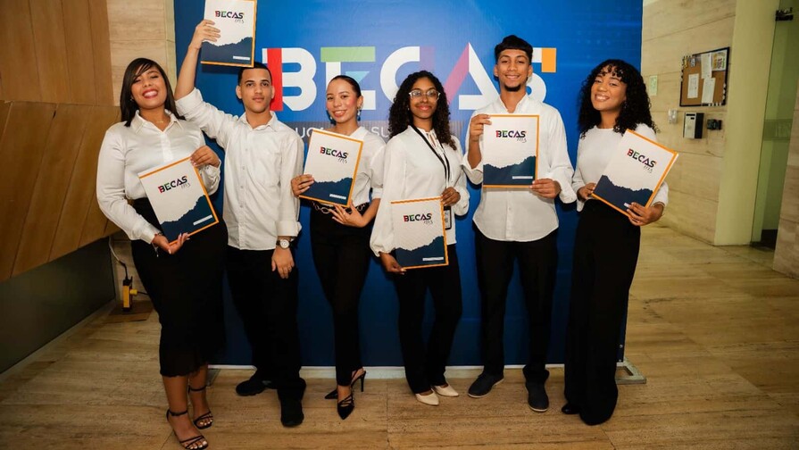 ITLA otorga 118 becas de educación superior para carreras tecnológicas ITLA otorga 118 becas de educación superior para carreras tecnológicas