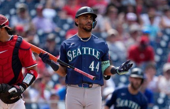 Julio Rodr&iacute;guez, primero que logra el 20-20 en su primer lustro en la MLB