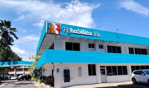 Padres se quejan por aumentos en terapias y Rehabilitaci&oacute;n responde
