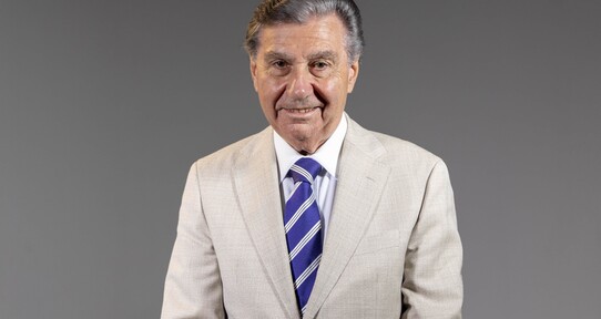 Michael Laurier: "El mundo piensa que los pl&aacute;sticos son malos"