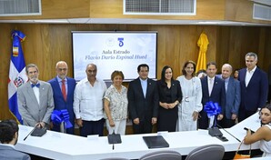 PUCMM rinde homenaje a Flavio Dar&iacute;o Espinal Hued con inauguraci&oacute;n de aula-estrado en Santiago