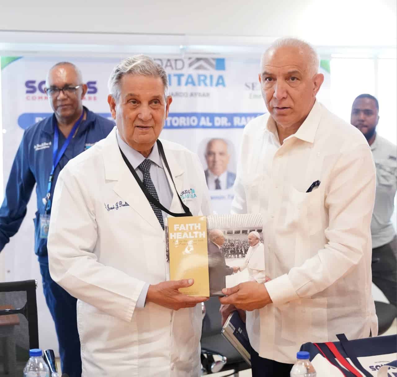 Los doctores José Joaquín Puello y Ramón Tallaj.
