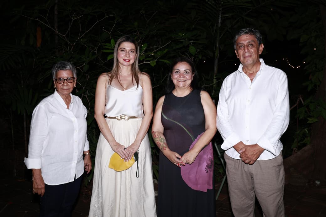 Mayra Johnson, Mariana Vargas, Erika Santelises y Orlando Barría