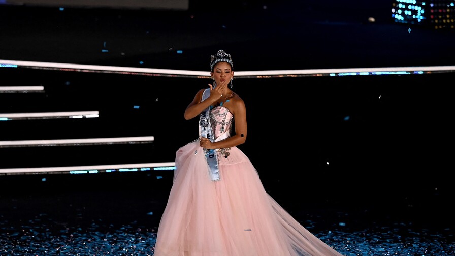 Joheirry Mola: la docente y locutora que devolvió a RD la corona de Miss Mundo Joheirry Mola: la docente y locutora que devolvió a RD la corona de Miss Mundo