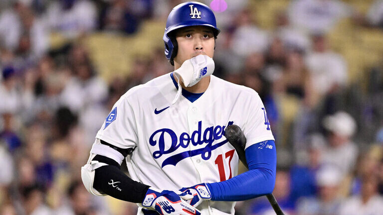 Roberts está esperanzado de que Ohtani evite la lista de lesionados Roberts está esperanzado de que Ohtani evite la lista de lesionados