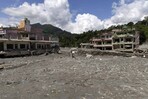 Nepal mantiene las b&uacute;squedas 11 d&iacute;as despu&eacute;s de la riada tras nuevos rescates con vida