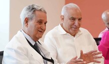 Ram&oacute;n Tallaj visita la Ciudad Sanitaria y recibe reconocimientos por su labor en favor de la salud
