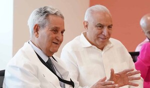 Ram&oacute;n Tallaj visita la Ciudad Sanitaria y recibe reconocimientos por su labor en favor de la salud