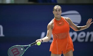 Alcaraz y Sabalenka se abren paso con autoridad a cuartos del US Open