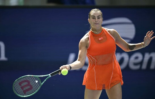 Alcaraz y Sabalenka se abren paso con autoridad a cuartos del US Open
