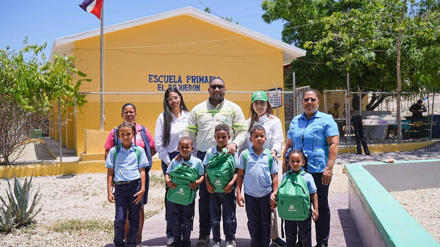 Cementos Progreso Dominicana beneficia a 2,500 ni&ntilde;os con su operativo de inicio de clases