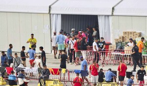 Cientos de personas piden en la calle que se garanticen los derechos de los ni&ntilde;os ceut&iacute;es