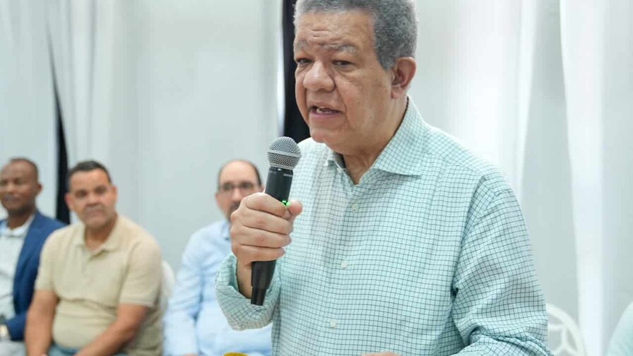 Leonel Fernández exige al Gobierno resolver la crisis eléctrica: "Ustedes no están para quejarse" Leonel Fernández exige al Gobierno resolver la crisis eléctrica: "Ustedes no están para quejarse"