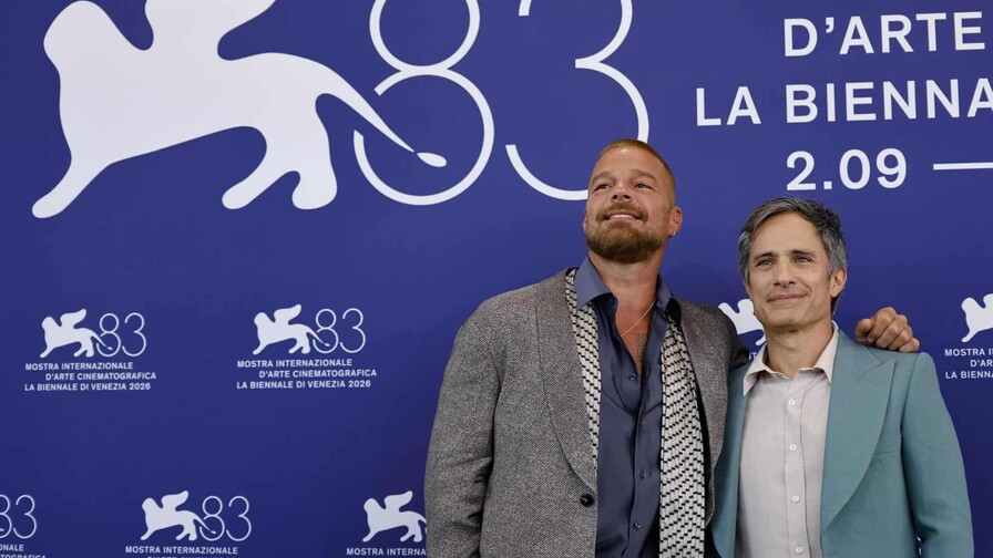 Gael García Bernal estrena Hombre al agua en la Mostra de Venecia Gael García Bernal estrena Hombre al agua en la Mostra de Venecia