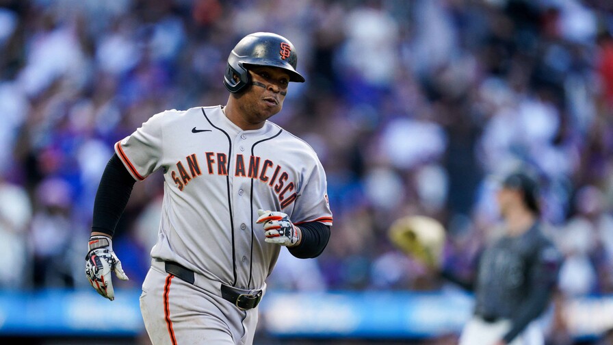 Rafael Devers conecta dos vuelacercas en el triunfo de los Gigantes Rafael Devers conecta dos vuelacercas en el triunfo de los Gigantes