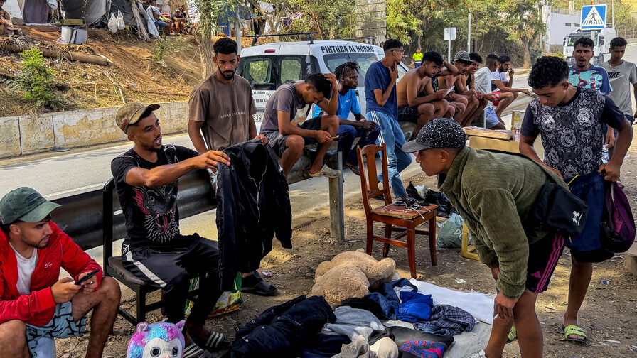 La Justicia espa&ntilde;ola abre investigaci&oacute;n sobre entrada masiva de migrantes en Ceuta