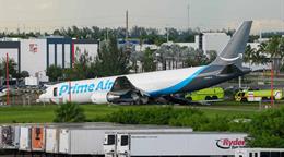 El avi&oacute;n de Amazon que se estrell&oacute; en Miami choc&oacute; con una furgoneta con siete pasajeros