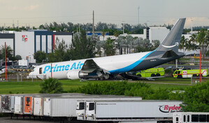 El avi&oacute;n de Amazon que se estrell&oacute; en Miami choc&oacute; con una furgoneta con siete pasajeros