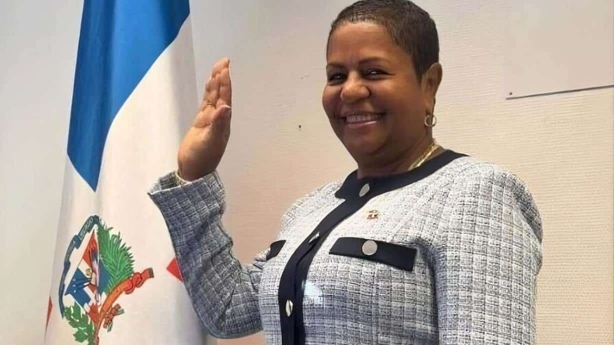 Abinader deroga nombramiento de Elsa de Le&oacute;n como c&oacute;nsul en Alemania