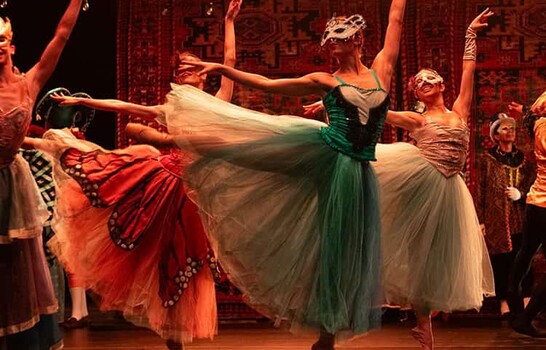 "Los Pasos del Tiempo" rescata la memoria del ballet dominicano a trav&eacute;s de la danza