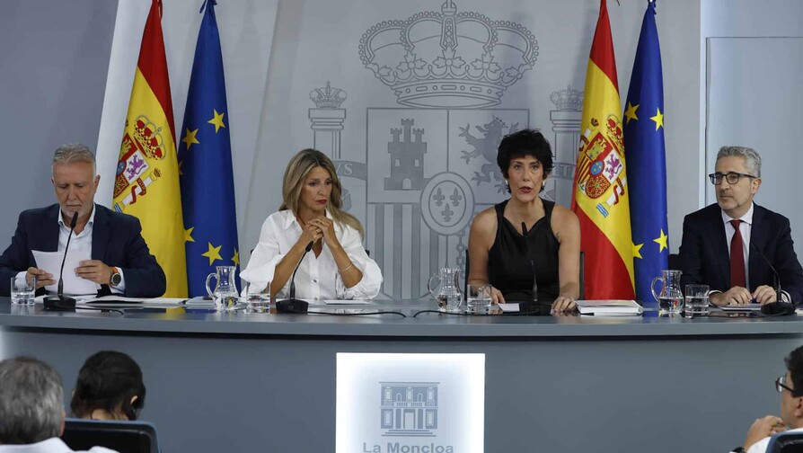 Gobierno español desclasifica informes de inteligencia sobre entrada de migrantes a Ceuta