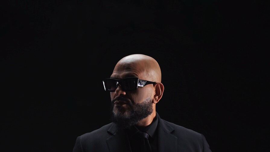 OVNI explora los límites del rap con su nuevo sencillo “Raya X Raya”