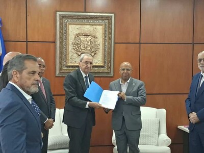 Poder Ejecutivo presenta proyecto para estadio béisbol grandes ligas