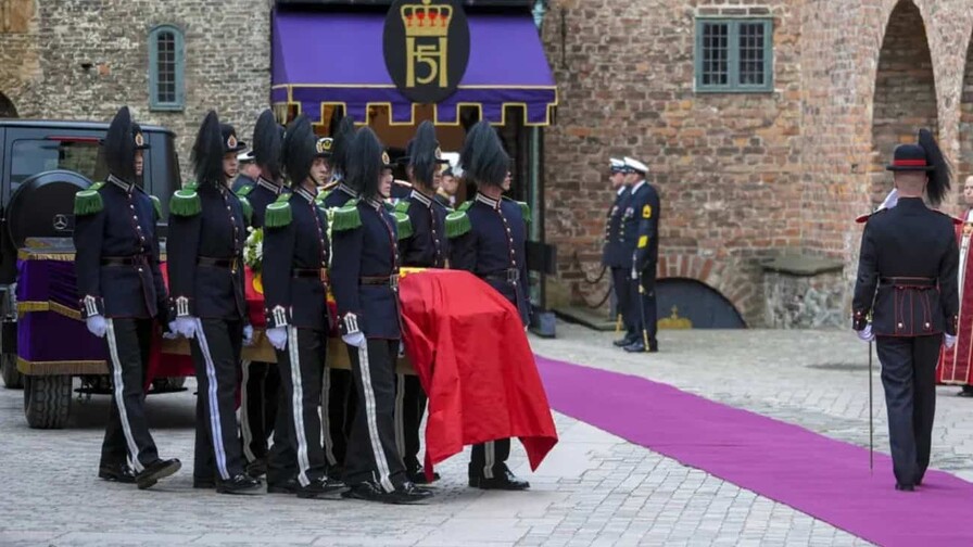 Harald V recibe sepultura en el Castillo de Akershus en una ceremonia privada Harald V recibe sepultura en el Castillo de Akershus en una ceremonia privada