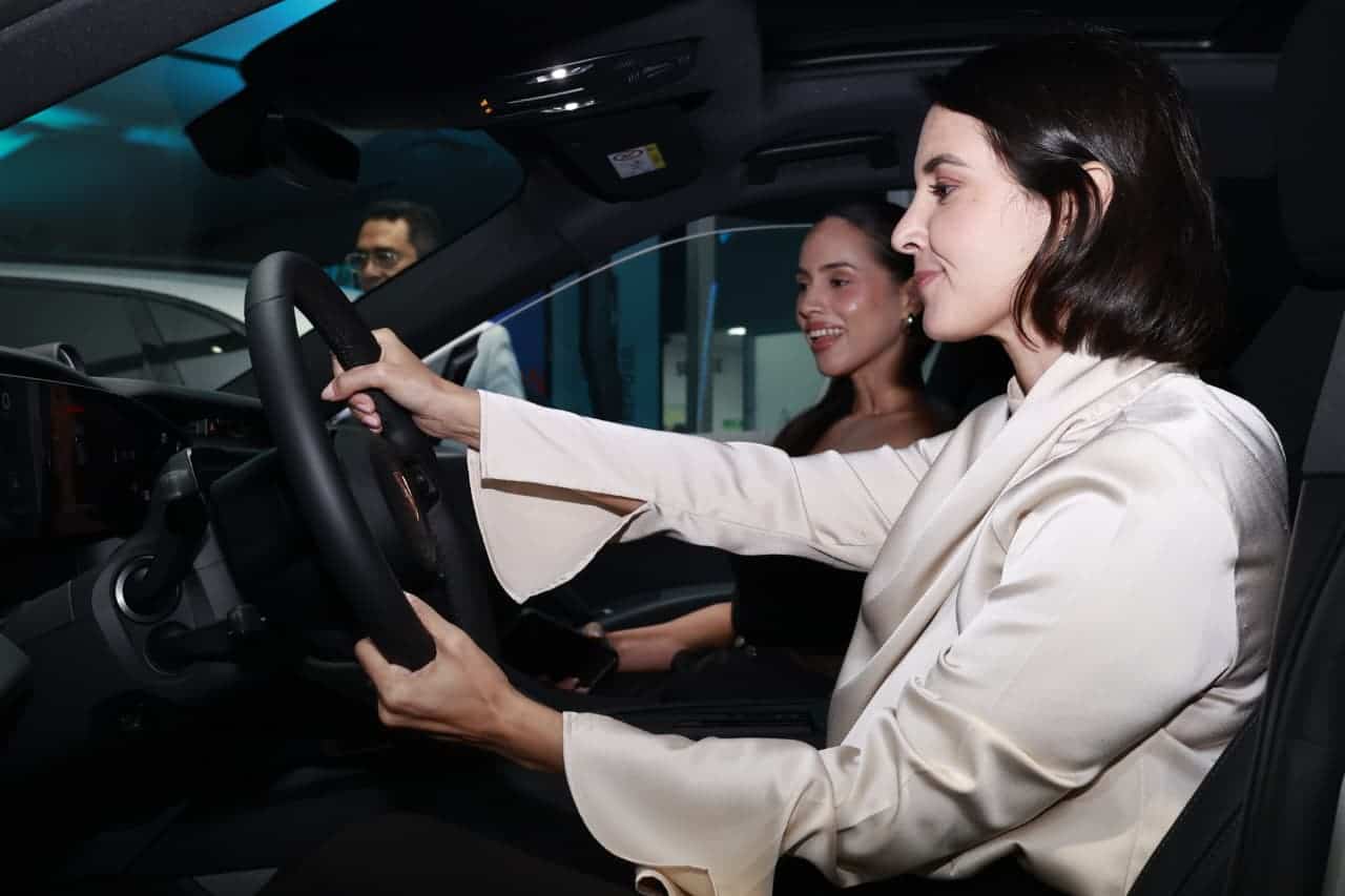 Natacha y Jessica Hasb&uacute;n.