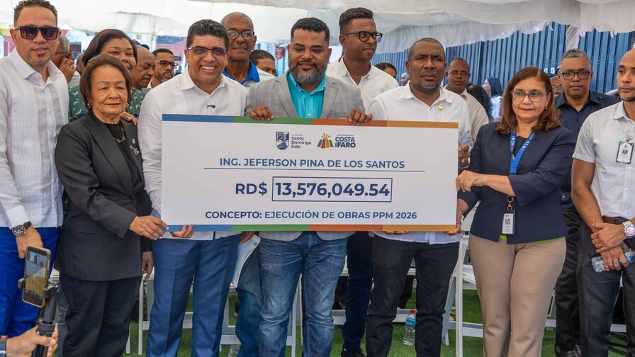 Alcalde Dío Astacio anuncia RD$1,538 millones para obras elegidas por las comunidades Alcalde Dío Astacio anuncia RD$1,538 millones para obras elegidas por las comunidades