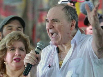 Condenan por corrupción al expresidente ecuatoriano Abdalá Bucaram