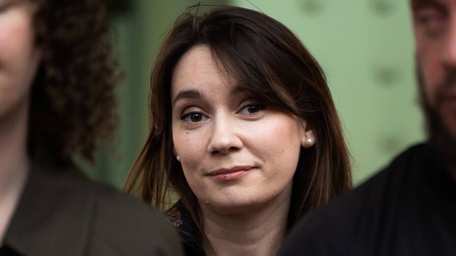 Gobierno francés amenaza a televisión con acciones penales si da voz a comentarista prorrusa Gobierno francés amenaza a televisión con acciones penales si da voz a comentarista prorrusa