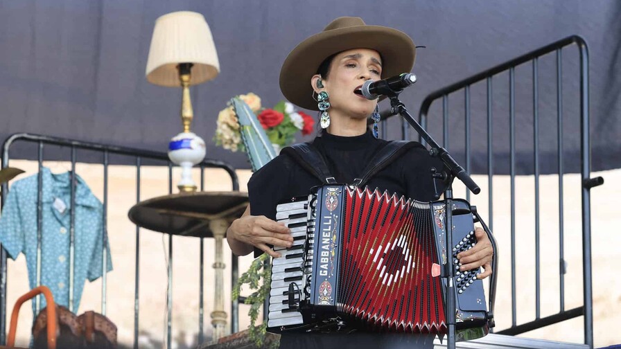 La cantautora Julieta Venegas lanza Norteña un homenaje a Tijuana La cantautora Julieta Venegas lanza Norteña un homenaje a Tijuana