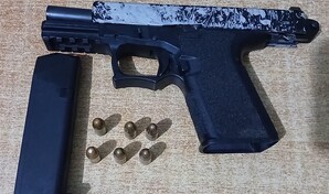 Apresan a ocho personas durante operativos policiales en Barahona