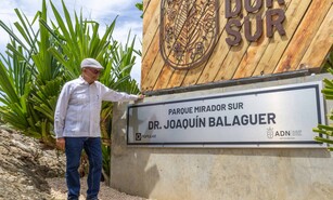 Alcald&iacute;a del Distrito cumple resoluci&oacute;n y nombra Joaqu&iacute;n Balaguer al parque Mirador Sur