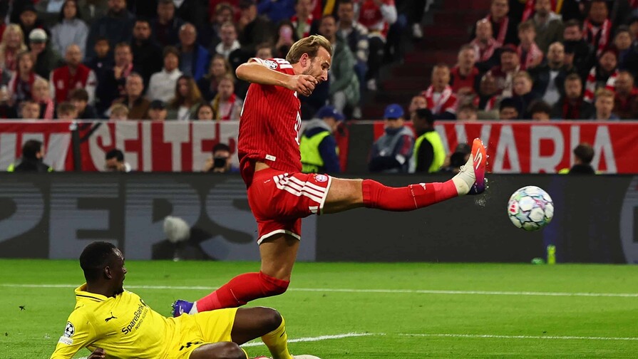 El Bayern destrona con un festival de goles en la segunda mitad; el United se pasea en Old Trafford El Bayern destrona con un festival de goles en la segunda mitad; el United se pasea en Old Trafford