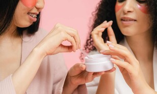 &iquest;Sab&iacute;as que le pasas a tu beb&eacute; lo que te aplicas en la piel? Esto revela un nuevo estudio