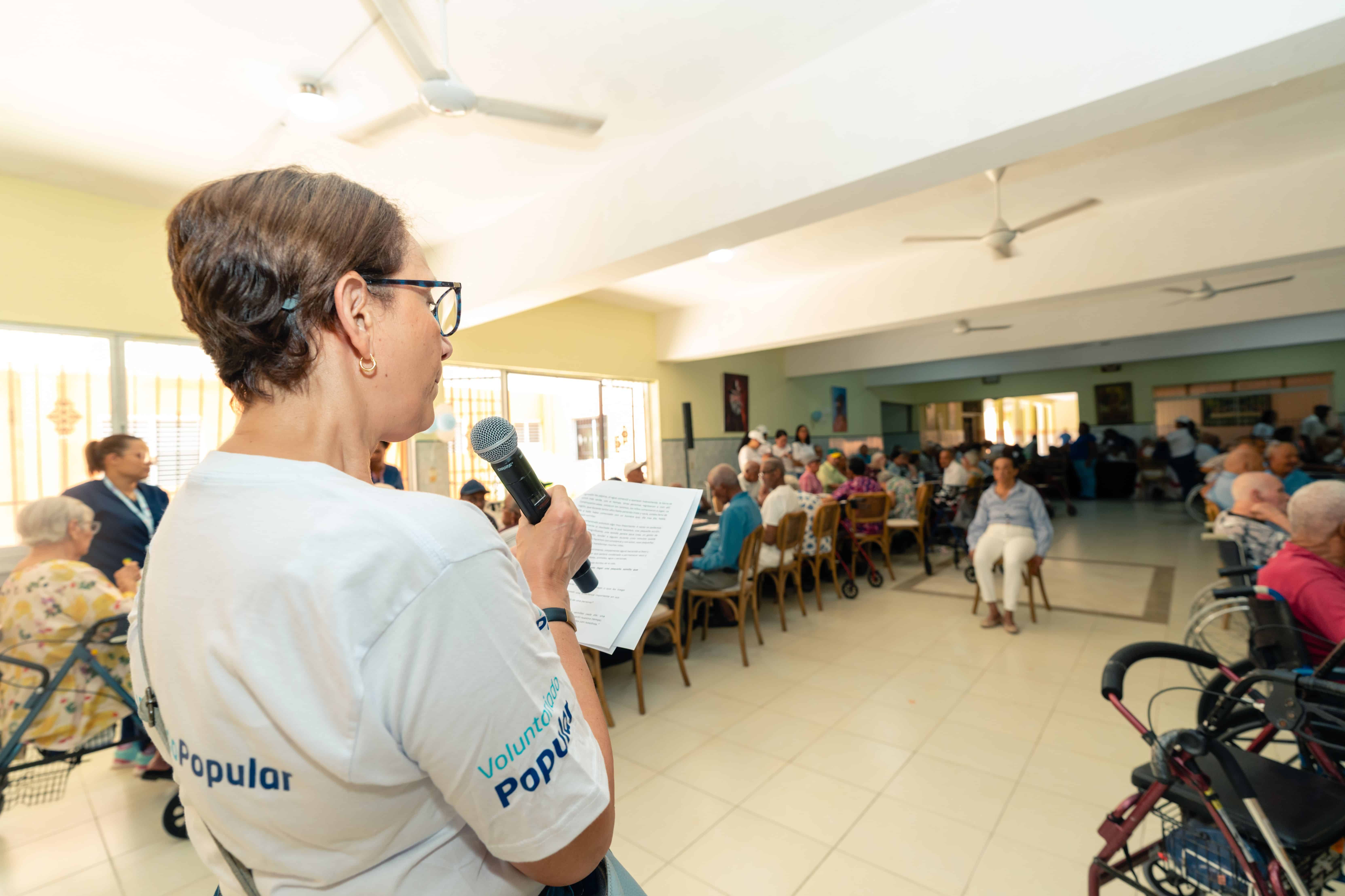 La iniciativa del Voluntariado Popular ofreció a los adultos mayores una mañana de recreación e intercambio.