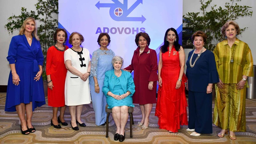 Adovohs reconoce el servicio de los voluntarias de salud en hospitales, instituciones y fundaciones