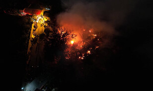 Incendio destruye cuatro viviendas en Villa Esperanza Santiago