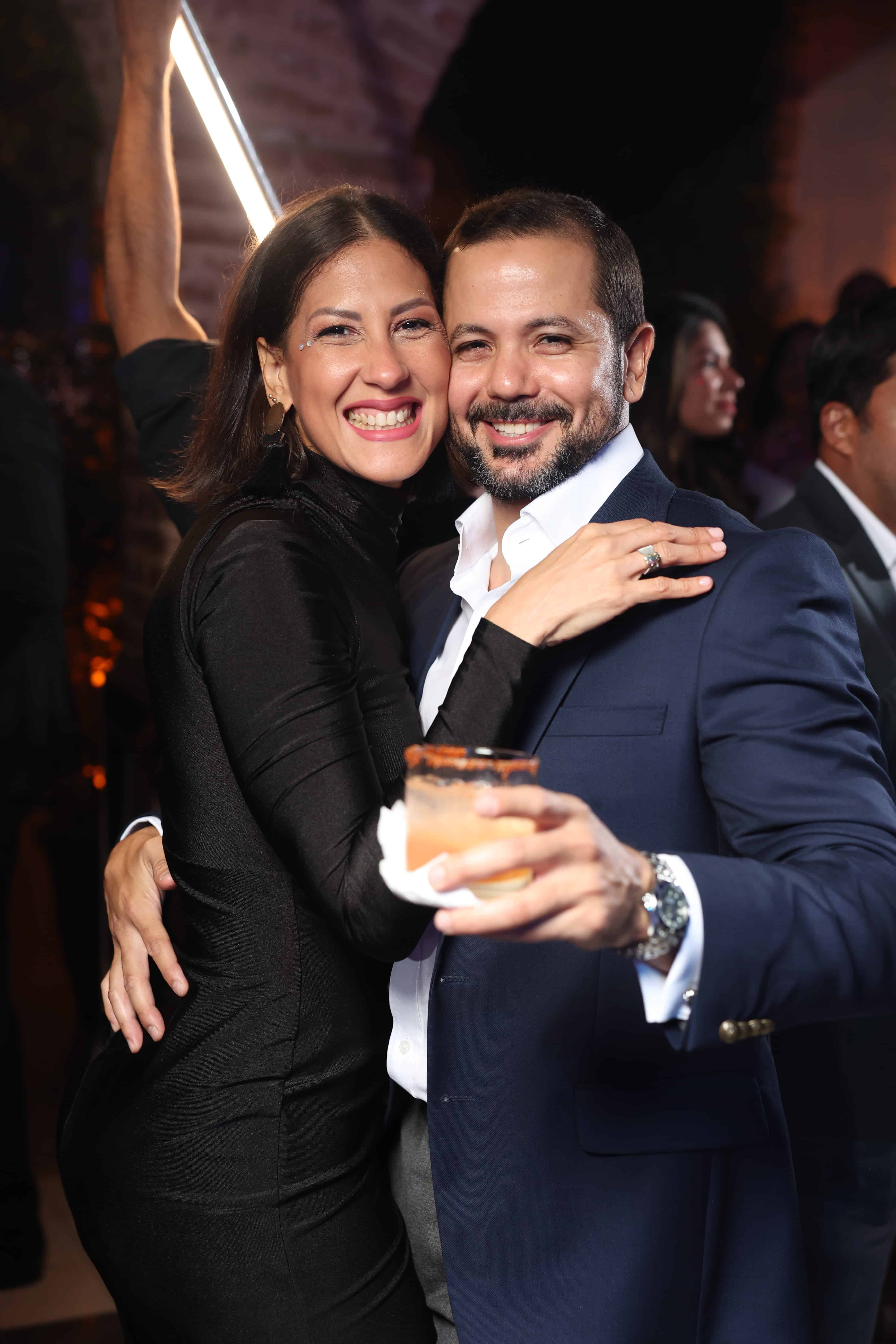 Lizbeth Senra y Victor Rodr&iacute;guez.
