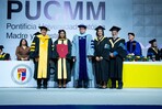 Pucmm celebra graduación y llama a actuar sin “ciclos políticos” frente a resultados de PISA