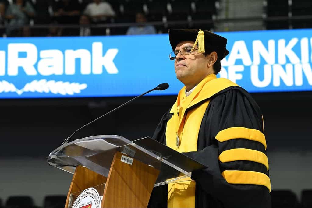 Rector de la PUCMM el doctor Secilio Espinal Espinal